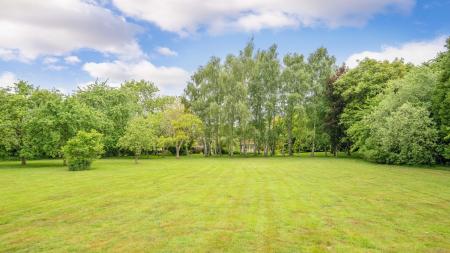 4 bedroom Detached bungalow for sale in Summer Gates Lane, Bratoft, Skegness, PE24