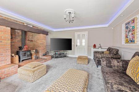 4 bedroom Detached bungalow for sale in Summer Gates Lane, Bratoft, Skegness, PE24