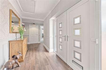 4 bedroom Detached bungalow for sale in Summer Gates Lane, Bratoft, Skegness, PE24