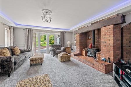 4 bedroom Detached bungalow for sale in Summer Gates Lane, Bratoft, Skegness, PE24