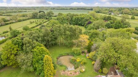 4 bedroom Detached bungalow for sale in Summer Gates Lane, Bratoft, Skegness, PE24