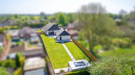 4 bedroom Detached bungalow for sale in Spilsby Road, Wainfleet, PE24