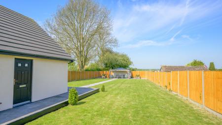 4 bedroom Detached bungalow for sale in Spilsby Road, Wainfleet, PE24