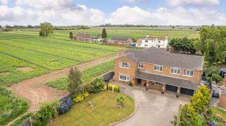 7 bedroom Detached house for sale in Field Lane, Friskney, PE22