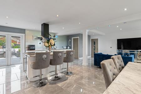 7 bedroom Detached house for sale in Field Lane, Friskney, PE22