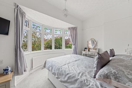 6 bedroom Detached house for sale in Glentworth Crescent, Skegness, PE25