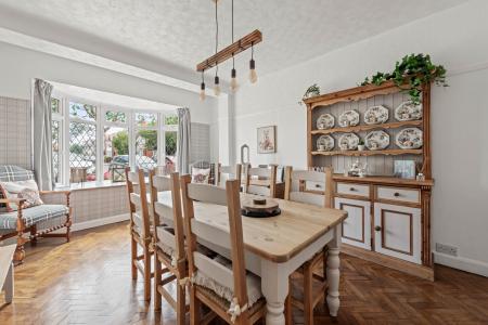 6 bedroom Detached house for sale in Glentworth Crescent, Skegness, PE25