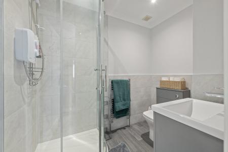 4 bedroom Detached house for sale in Station Road, Burgh Le Marsh, PE24