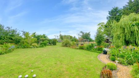 4 bedroom Detached house for sale in Station Road, Burgh Le Marsh, PE24