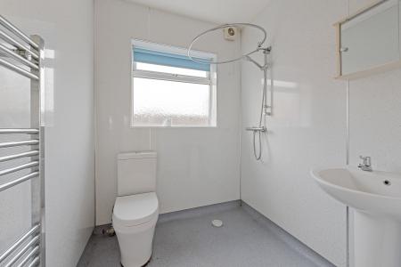 2 bedroom Bungalow for sale in Sea Lane, Ingoldmells, PE25