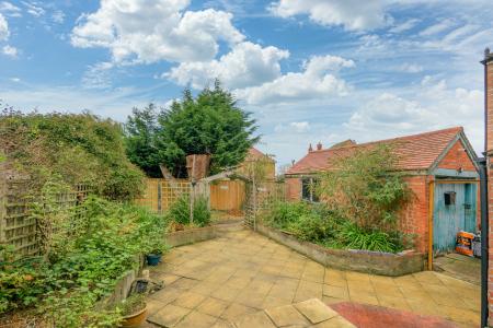 1 bedroom Flat for sale in Park Avenue, Skegness, PE25