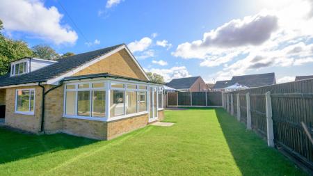 3 bedroom Detached bungalow for sale in 1 Washdyke Lane, Mumby, LN13