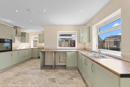 3 bedroom Detached bungalow for sale in 1 Washdyke Lane, Mumby, LN13