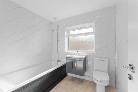 3 bedroom Detached bungalow for sale in 1 Washdyke Lane, Mumby, LN13