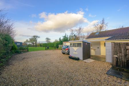 3 bedroom Detached bungalow for sale in Lymn Bank East, Thorpe St Peter, PE24