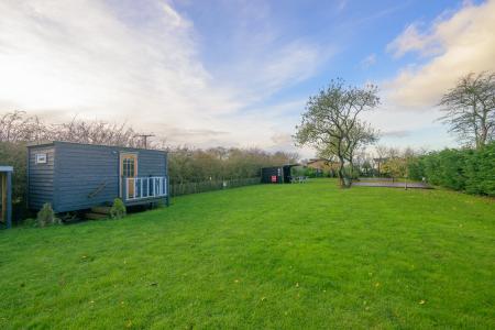 3 bedroom Detached bungalow for sale in Lymn Bank East, Thorpe St Peter, PE24