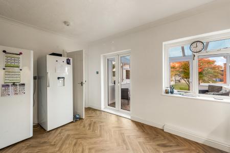 3 bedroom Detached bungalow for sale in Lymn Bank East, Thorpe St Peter, PE24