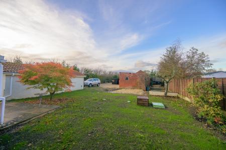 3 bedroom Detached bungalow for sale in Lymn Bank East, Thorpe St Peter, PE24