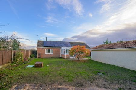 3 bedroom Detached bungalow for sale in Lymn Bank East, Thorpe St Peter, PE24