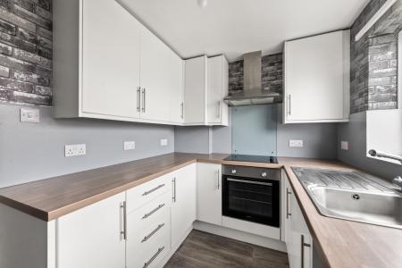 2 bedroom Flat for sale in Queens Road, Skegness, PE25