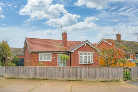 2 bedroom Detached bungalow for sale in Church Road South, Skegness, PE25