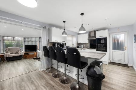 4 bedroom Detached house for sale in Flamborough Close, Skegness, PE25