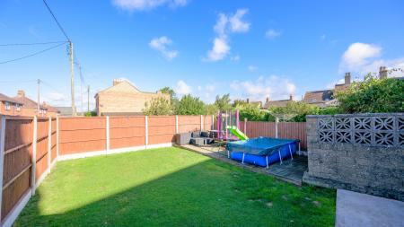 3 bedroom Semi-detached house for sale in Chauntry Road, Alford, LN13