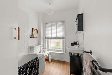 3 bedroom Semi-detached house for sale in Chauntry Road, Alford, LN13