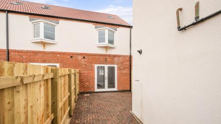 3 bedroom Terraced House for sale in Church Road South, Skegness, PE25