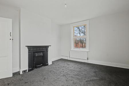 8 bedroom End of terrace house for sale in Wainfleet Road, Skegness, PE25