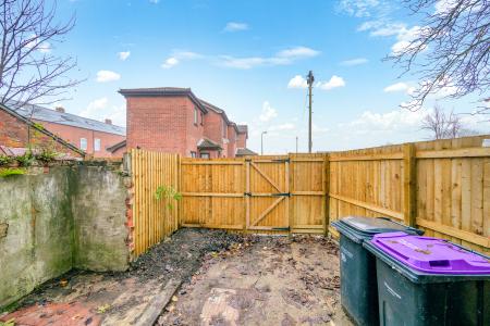 8 bedroom End of terrace house for sale in Wainfleet Road, Skegness, PE25