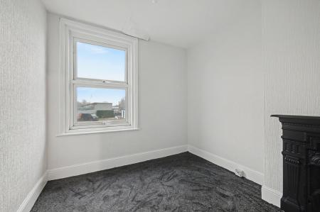 8 bedroom End of terrace house for sale in Wainfleet Road, Skegness, PE25