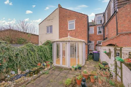 4 bedroom Terraced House for sale in Cavendish Road, Skegness, PE25