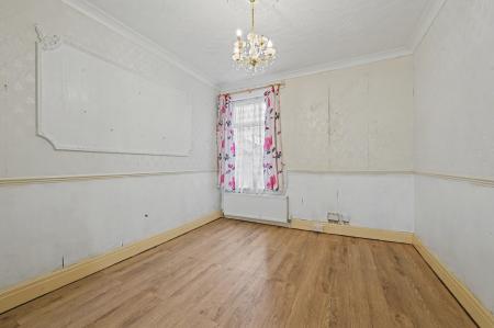 4 bedroom Terraced House for sale in Cavendish Road, Skegness, PE25
