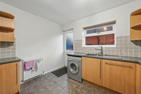 2 bedroom Bungalow for sale in Marine Avenue, Sutton on Sea, LN12