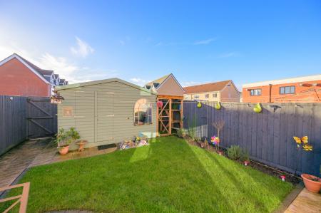 3 bedroom End of terrace house for sale in Normanby Road, Skegness, PE25