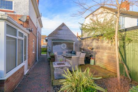 4 bedroom Detached house for sale in Sunningdale Drive, Skegness, PE25