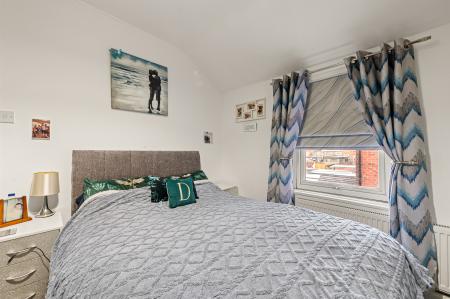 2 bedroom Flat for sale in South Parade, Skegness, PE25