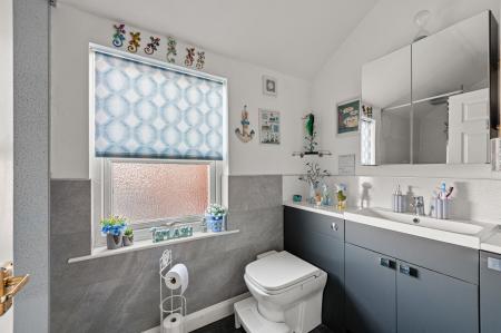 2 bedroom Flat for sale in South Parade, Skegness, PE25