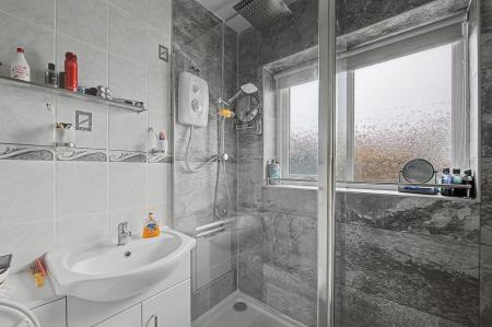 1 bedroom Semi-detached bungalow for sale in Brisbane Close, Skegness, PE25