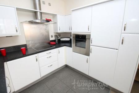 1 bedroom Property to let in The Orb, Jewellery Quarter, B1 - 8-8 Viewings