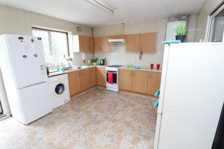 City Road, Edgbaston, B17 - 8am- 8pm Viewings