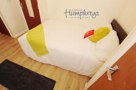 1 bedroom Property to let in Exeter Road - VIEWINGS FROM 8am – 8pm