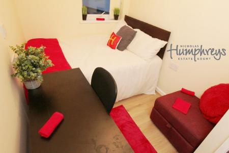 2 bedroom Property to let in Exeter Road - VIEWINGS FROM 8am – 8pm