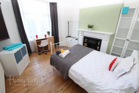 5 bedroom Property to let in Reservoir Road, Edgbaston B16 - 8-8 Viewings