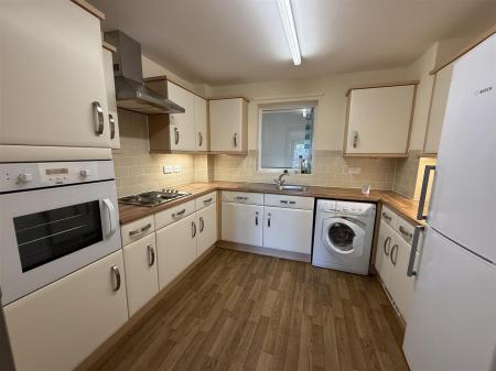 2 bedroom Flat for sale in All Saints Road, Burton-On-Trent