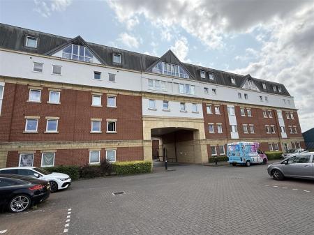 2 bedroom Apartment for sale in Curzon Street, Burton-On-Trent