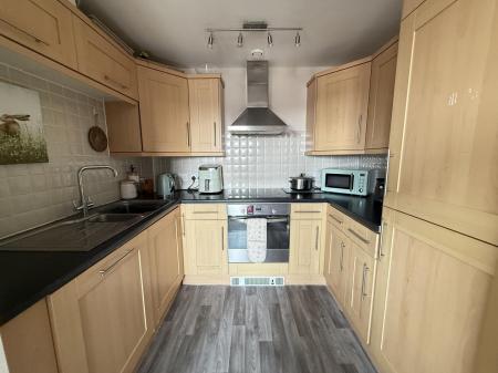 2 bedroom Apartment for sale in Curzon Street, Burton-On-Trent
