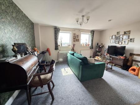 2 bedroom Apartment for sale in Curzon Street, Burton-On-Trent