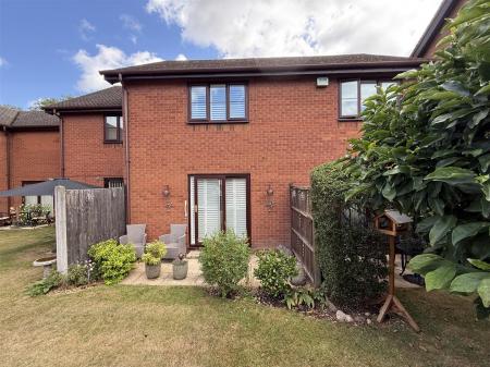 2 bedroom Terraced House for sale in Derwent Close, Burton-On-Trent